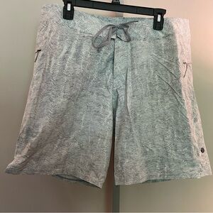 Men's Lululemon Boardshorts - Size 38